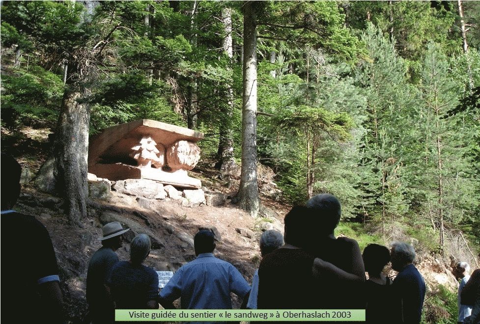 En 2003, visite guidée du sentier 